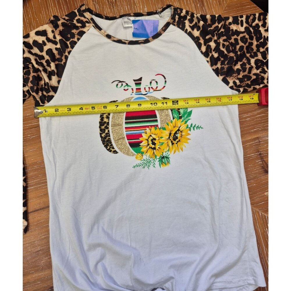 Leopard Print Raglan Long Sleeve Top With Colorful Pumpkin & Sunflower Design XL - Picture 4 of 5